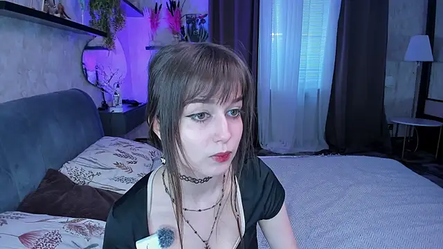Snapshot of LaelIvie chatting on May 2026 08:32:01 AM LaelIvie online show from May 2026 08:32:01 AM