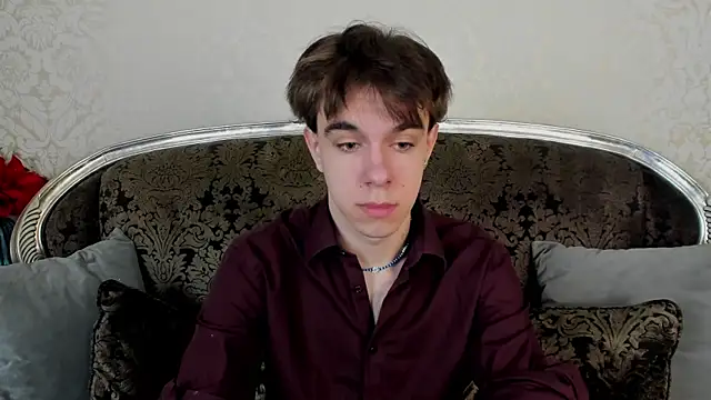 Snapshot of DaveBevy chatting on April 2026 05:23:01 AM DaveBevy online show from April 2026 05:23:01 AM