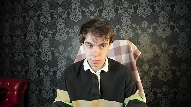 Snapshot of DaveBevy chatting on May 2026 07:32:01 PM DaveBevy online show from May 2026 07:32:01 PM