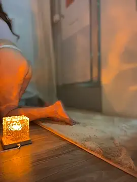 Snapshot of HongKong_Lana chatting on April 2026 06:19:01 AM HongKong Lana online show from April 2026 06:19:01 AM