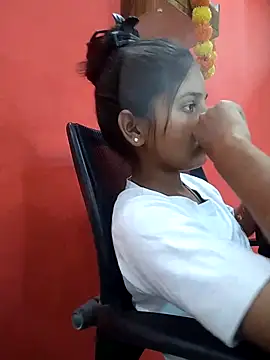 Snapshot of TANU01990 chatting on April 2026 04:50:02 AM TANU01990 online show from April 2026 04:50:02 AM