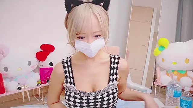 baby  cherry   online show from May 2026 12:10:01 PM