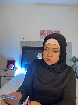 Snapshot of alia_asad chatting on June 2026 01:39:02 PM alia asad online show from June 2026 01:39:02 PM