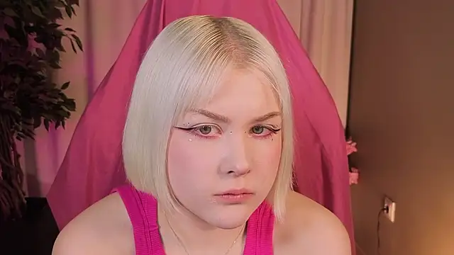 Snapshot of mollieluv chatting on March 2026 09:36:01 PM mollieluv online show from March 2026 09:36:01 PM