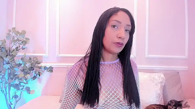 Snapshot of maia_lion chatting on June 2026 05:13:02 PM maia lion online show from June 2026 05:13:02 PM
