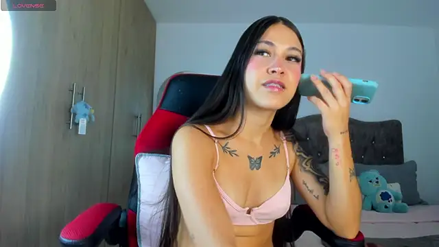 mia adamsxx online show from April 2026 02:15:01 AM
