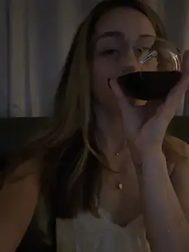 Snapshot of CamilaaLove chatting on March 2026 03:50:01 AM CamilaaLove online show from March 2026 03:50:01 AM