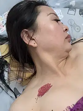 xiaxia-2026 online show from April 2026 02:33:01 PM