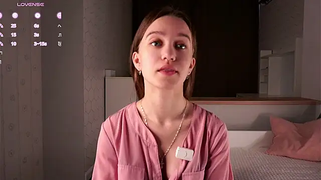 sinfulThea online show from May 2026 11:04:01 AM