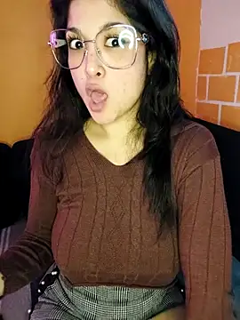 Steffanny2026 online show from May 2026 05:40:01 PM