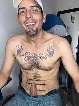 Snapshot of Lherzamxx chatting on March 2026 05:13:02 PM Lherzamxx online show from March 2026 05:13:02 PM