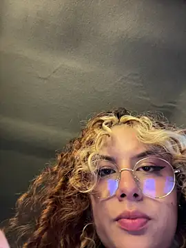 Amber-fire online show from March 2026 10:21:02 PM