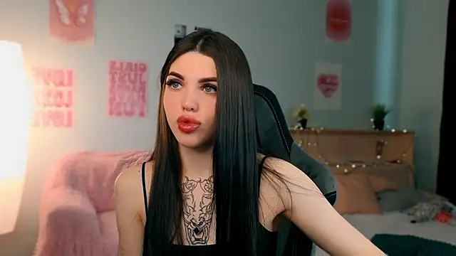 molly rettyy online show from May 2026 04:19:01 AM