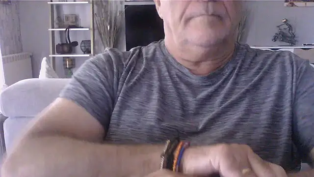 Snapshot of Nimes3062 chatting on April 2026 01:39:01 PM Nimes3062 online show from April 2026 01:39:01 PM