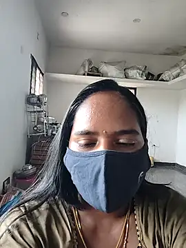 Snapshot of Tamil_Sangeetha chatting on April 2026 06:00:02 AM Tamil Sangeetha online show from April 2026 06:00:02 AM