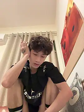 sexyboy-3525 online show from May 2026 07:26:02 AM
