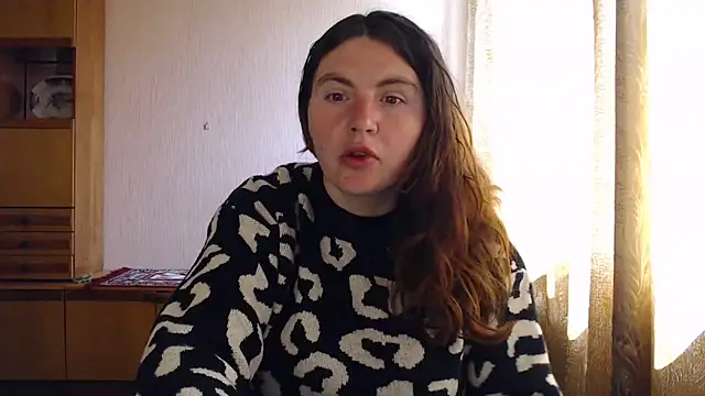 Snapshot of HettySouressx chatting on April 2026 09:32:01 AM HettySouressx online show from April 2026 09:32:01 AM