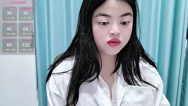 Snapshot of 77--bb chatting on May 2026 12:07:01 AM 77--bb online show from May 2026 12:07:01 AM