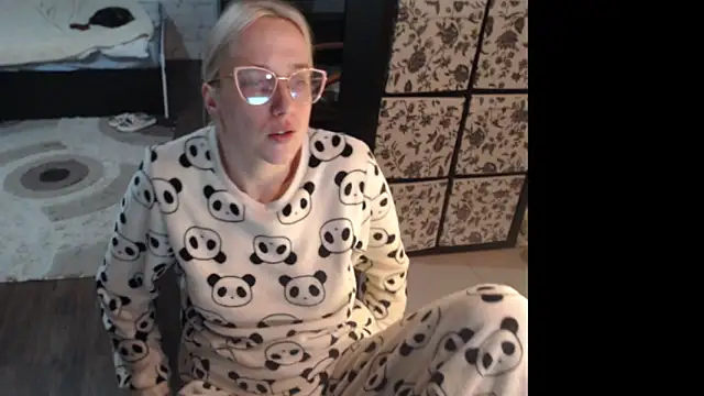 Sweet hot shrmp online show from April 2026 12:45:02 AM