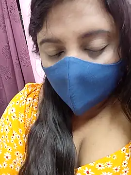 Snapshot of Tami-sonia chatting on April 2026 07:34:02 PM Tami-sonia online show from April 2026 07:34:02 PM