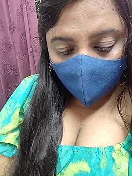 Snapshot of Tami-sonia chatting on April 2026 06:20:01 PM Tami-sonia online show from April 2026 06:20:01 PM