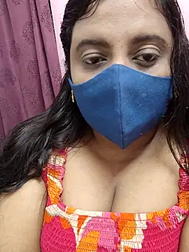 Snapshot of Tami-sonia chatting on April 2026 05:57:01 PM Tami-sonia online show from April 2026 05:57:01 PM