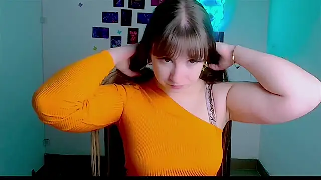 Tiffani Angel online show from May 2026 05:37:01 AM