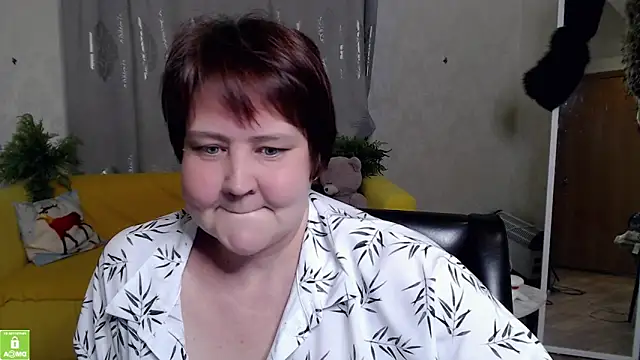 QUEEN02030 online show from April 2026 03:13:01 PM