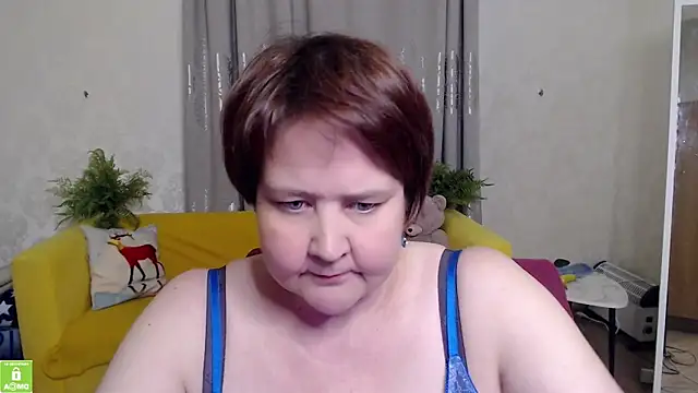 QUEEN02030 online show from April 2026 03:05:01 PM