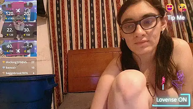 Snapshot of Ellaa_honey chatting on June 2026 03:34:02 AM Ellaa honey online show from June 2026 03:34:02 AM