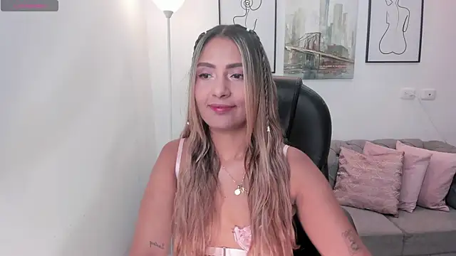 Snapshot of Asura_love chatting on May 2026 01:49:01 PM Asura love online show from May 2026 01:49:01 PM