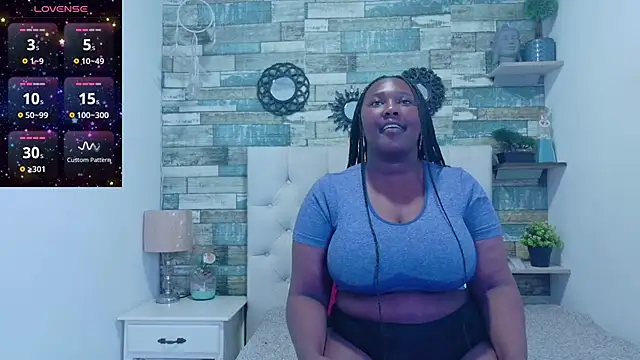 Snapshot of Skylernaomi chatting on April 2026 01:12:01 PM Skylernaomi online show from April 2026 01:12:01 PM
