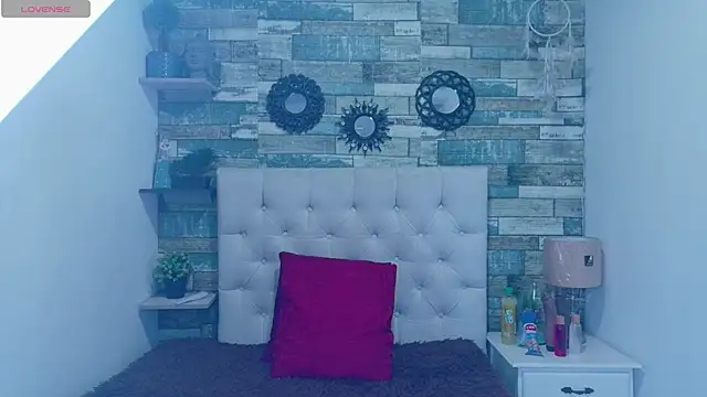 Snapshot of Skylernaomi chatting on May 2026 02:13:01 PM Skylernaomi online show from May 2026 02:13:01 PM