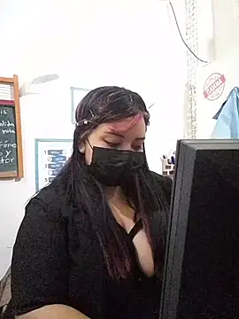 sweetadamisoffice online show from May 2026 08:38:02 PM