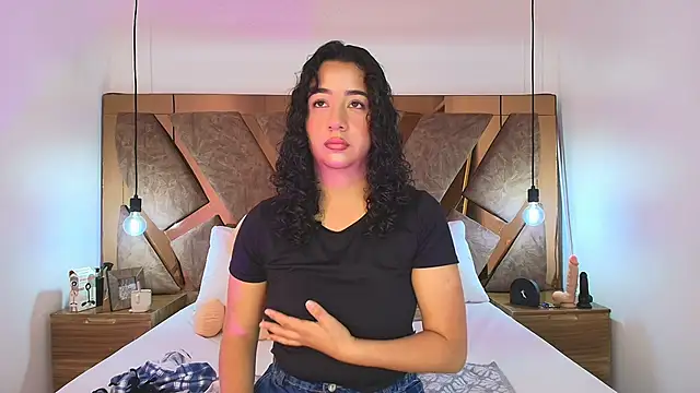 bella swwan  online show from May 2026 04:56:01 PM