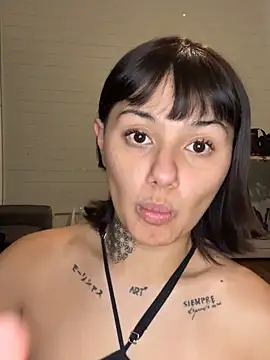 Abrildqquino online show from April 2026 02:47:01 AM