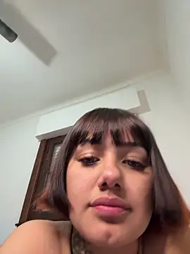 Abrildqquino online show from May 2026 11:56:01 PM