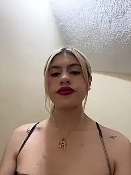 Lia fire online show from May 2026 01:18:02 PM
