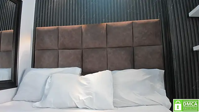 Snapshot of Debora_Blaze_ chatting on April 2026 08:28:02 PM Debora Blaze online show from April 2026 08:28:02 PM