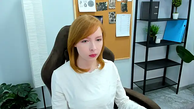 CherryCrushLove online show from May 2026 06:41:01 AM