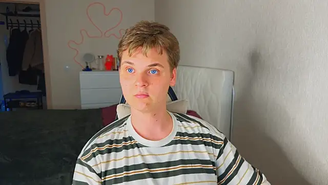 EvincedHook online show from April 2026 01:20:01 PM