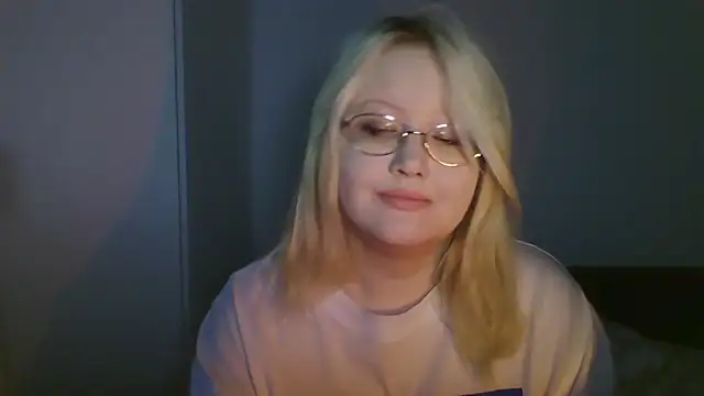 Elayne Sweet online show from June 2026 06:00:02 AM