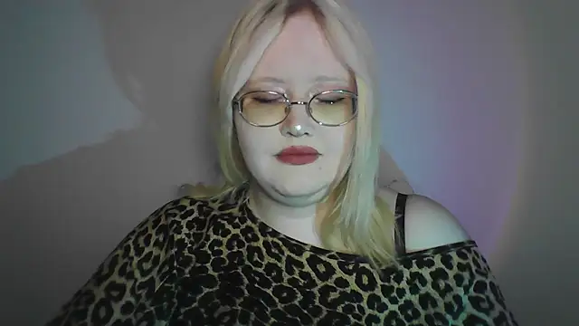 Elayne Sweet online show from July 2026 06:05:01 AM