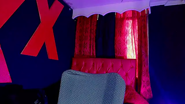 AlanFox1 online show from June 2026 01:49:01 PM