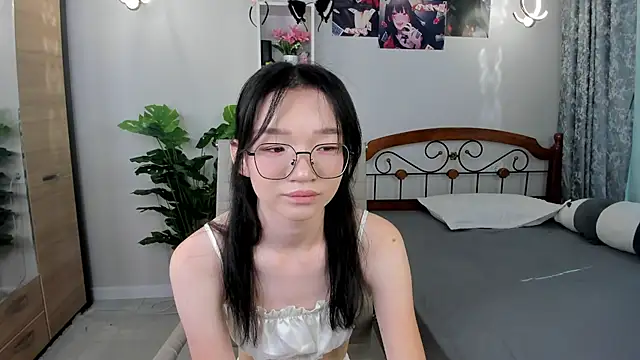 Snapshot of syuri_sun chatting on July 2026 11:13:02 AM syuri sun online show from July 2026 11:13:02 AM
