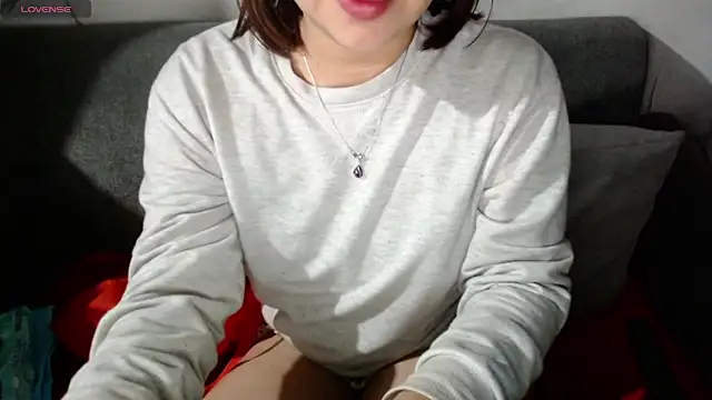 Elfi 333 online show from April 2026 11:40:02 PM