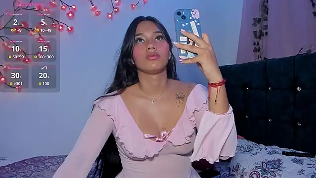 Snapshot of liaa_swan chatting on June 2026 11:37:01 PM liaa swan online show from June 2026 11:37:01 PM