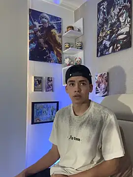 Snapshot of strong_rock69 chatting on April 2026 04:45:02 PM strong rock69 online show from April 2026 04:45:02 PM