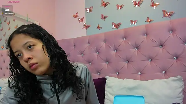 Snapshot of Kaira_luxury chatting on June 2026 03:09:02 AM Kaira luxury online show from June 2026 03:09:02 AM