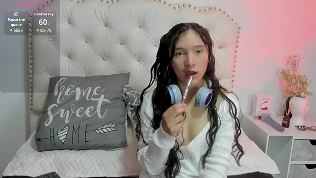 Honney Bunny18 online show from May 2026 08:36:01 PM